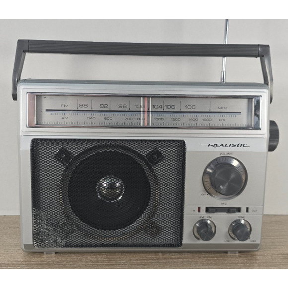 Vintage Realistic 12-625 AM/FM Portable Radio - Original Box/Manual. Works! READ - Picture 3 of 5